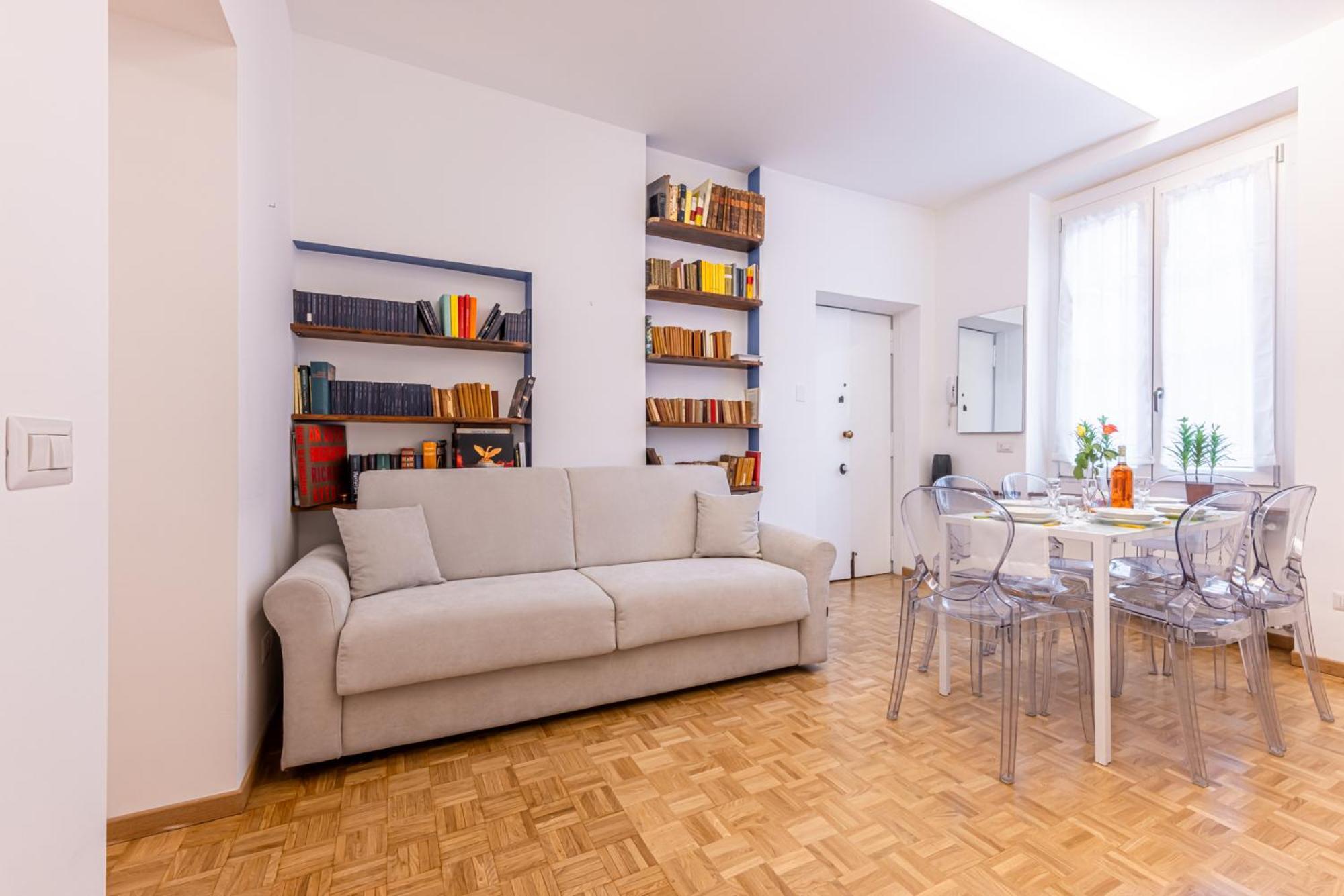 2 Bedroom - Chinatown Apartment